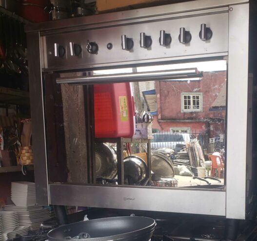 London used 5 burner cooker in Portharcourt