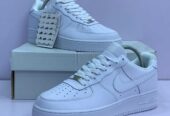 NIKE AIR FORCE 1 TRIPLE WHITE