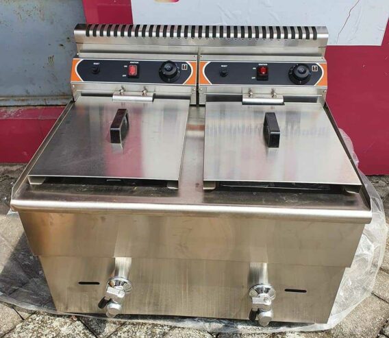 Gas Double Deep fryer machine for sale in Ojo Lagos