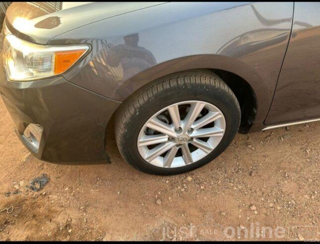 Toyota Camry XLE 2013 Model for sale in Ibadan