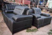 Complete Leather sofa for sell at Ikorodu