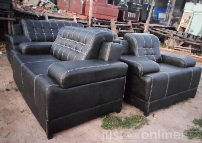 Complete Leather sofa for sell at Ikorodu