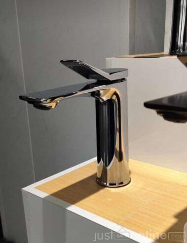 Basin mixer tap