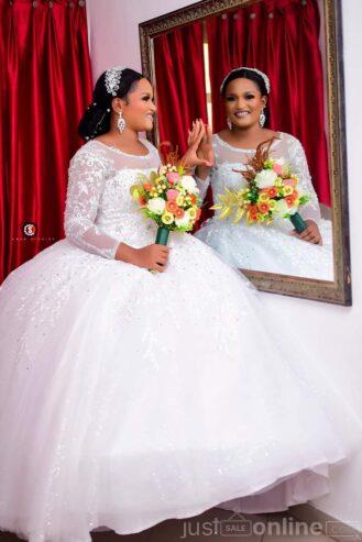 Affordable luxury ball wedding gown for rent