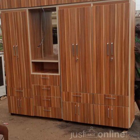 Wardrobe for sale at itoworo Ikorodu