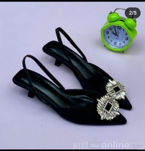 Low heel sandals