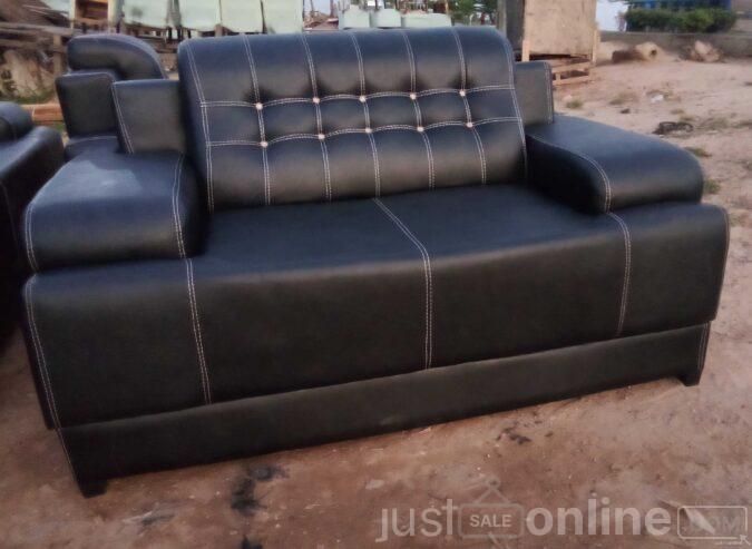 Complete Leather sofa for sell at Ikorodu