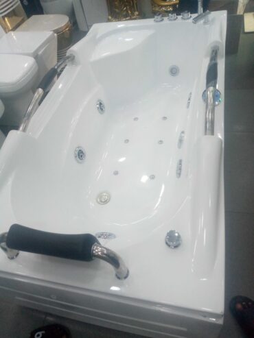 Quality Jacuzzi for sale in orile coker