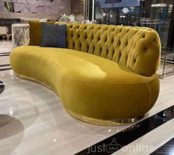 Banana-shaped sofa for Sale in Gbagada