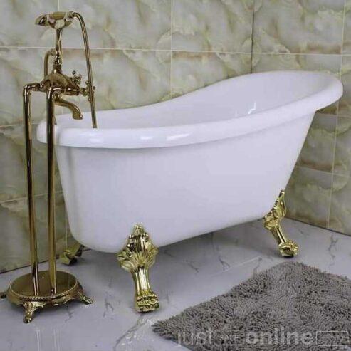 Bathtub for sale in Orile Coker