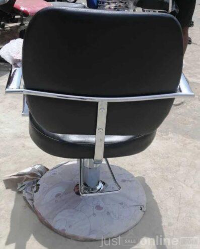 Unisex saloon chair for sale in Alaba