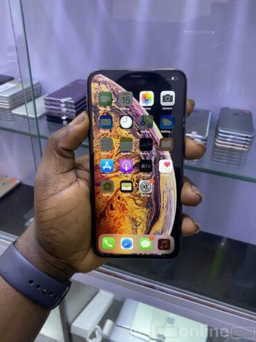 London used iPhone xs max for sale