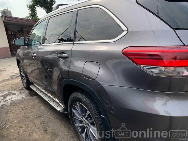 Toyota Highlander for sale in Surulere