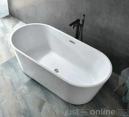 Bathtub for sale in Orile Coker