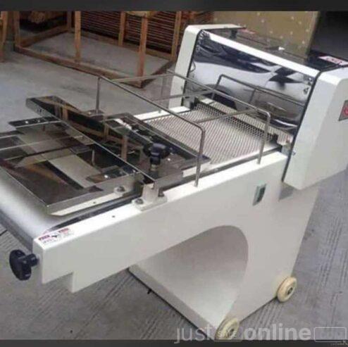 Four decks sixteen trays gas oven for sale at Alaba int