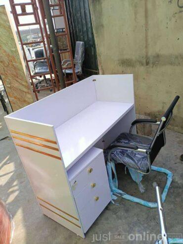 Receptionist Table for sale at fadeyi