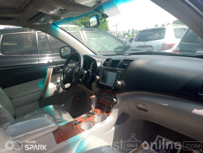 Toyota Highlander 2012 for sale at apapa Lagos