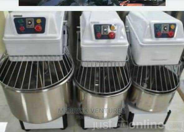 Industrial Cake and Bread mixer for sale in surulere