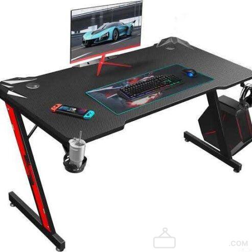 Gaming desk with lights for sale In Ojo Lagos