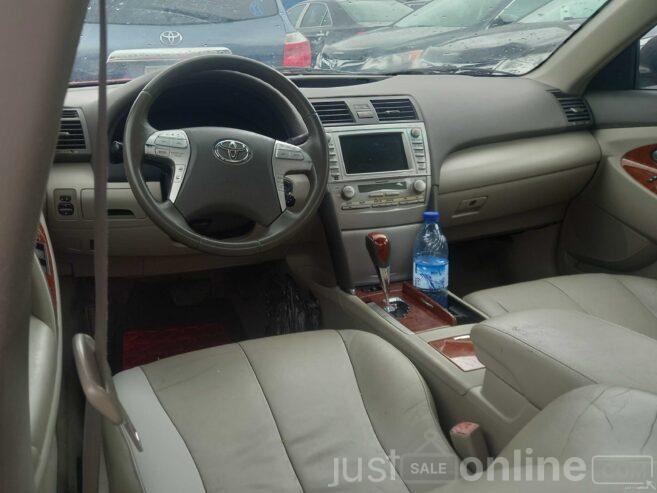 Toyota camry 2010