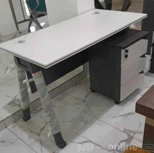 Imported Executive Desks For Sale In Awka