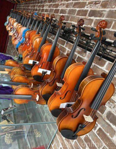 Standard violin available for sales in alaba