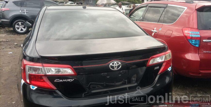 2013 model toyota camry SE for sale at apapa | Lagos