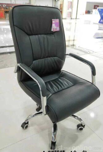 Executive Chair with head rest for sale in mushin