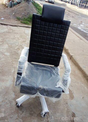 Executive Chair with head rest for sale in mushin