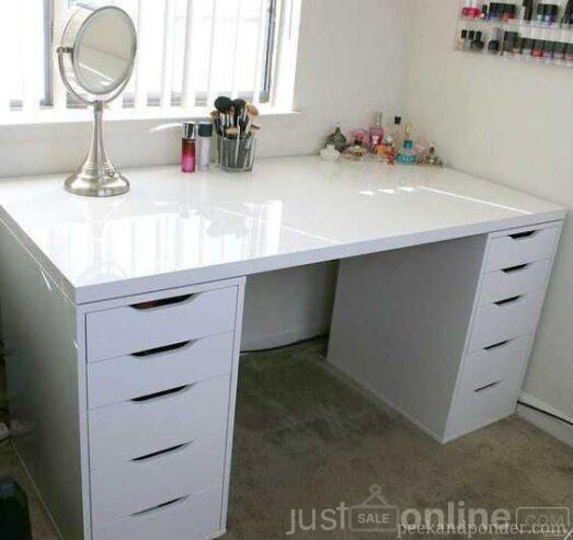 Executive Office Desks | For Sale in Mushin