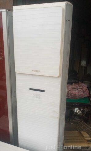 LG standing unit for sale in surulere