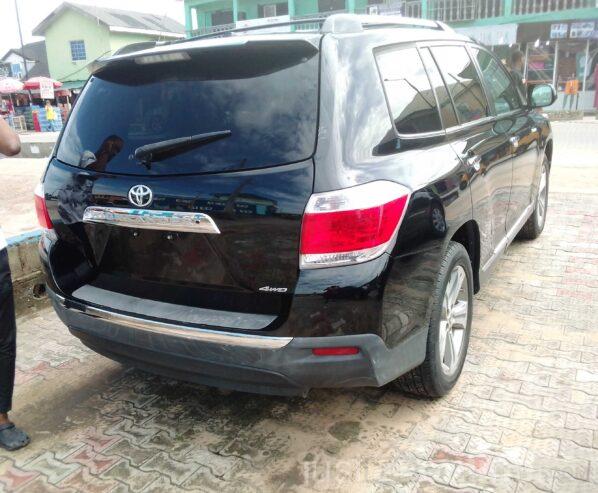 Toyota highlander 2012 for sale at Apapa