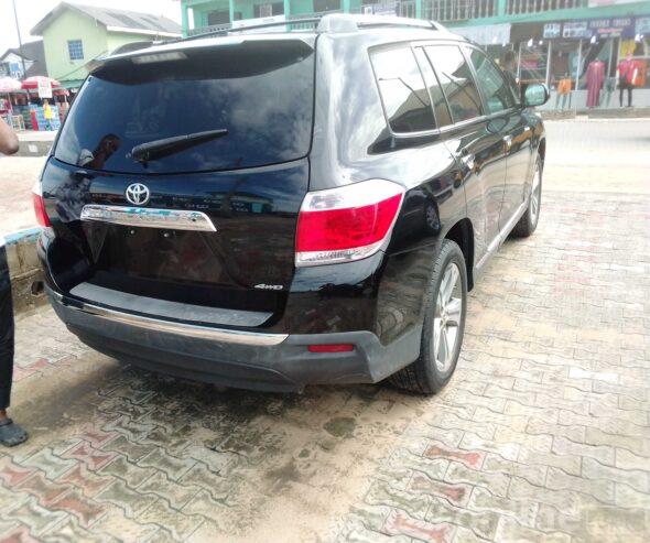 Toyota highlander 2012 for sale at Apapa