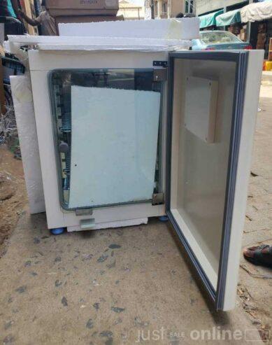 Incubator for sale at Lagos island