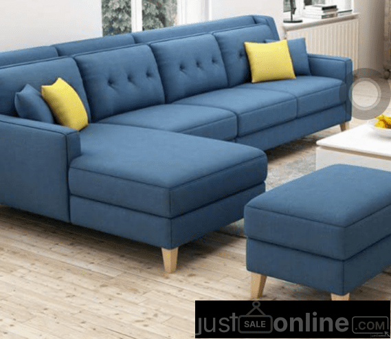 Quality L Shape Sofa with Table for sale in ikorodu