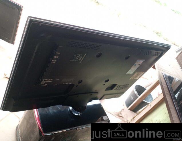 40 inches LG Tv for sale in ikorodu