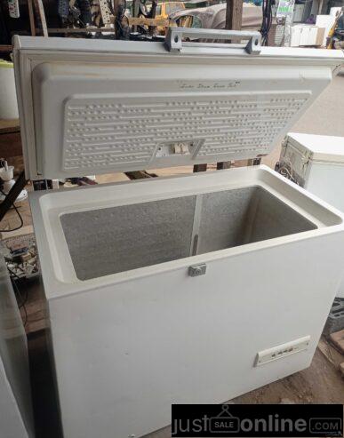 Laipa Deep Freezer for sale in ikorodu