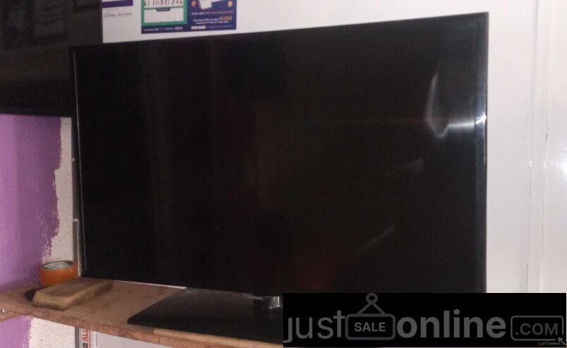 40 inches LG Smart TV for sale in ikorodu