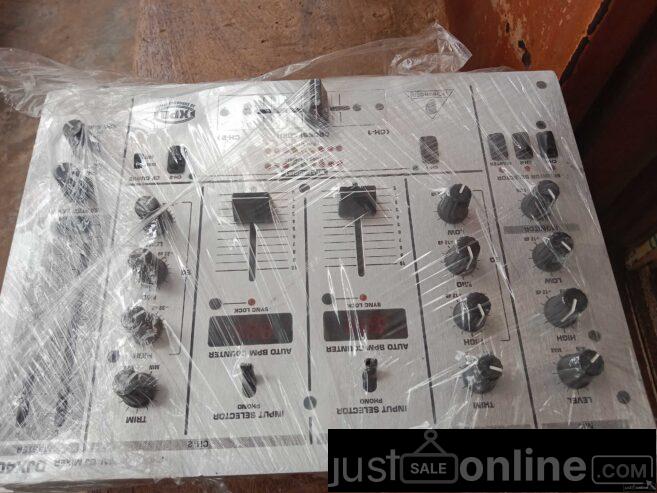 BEHRINGER DJX400 for sale in Ikorodu