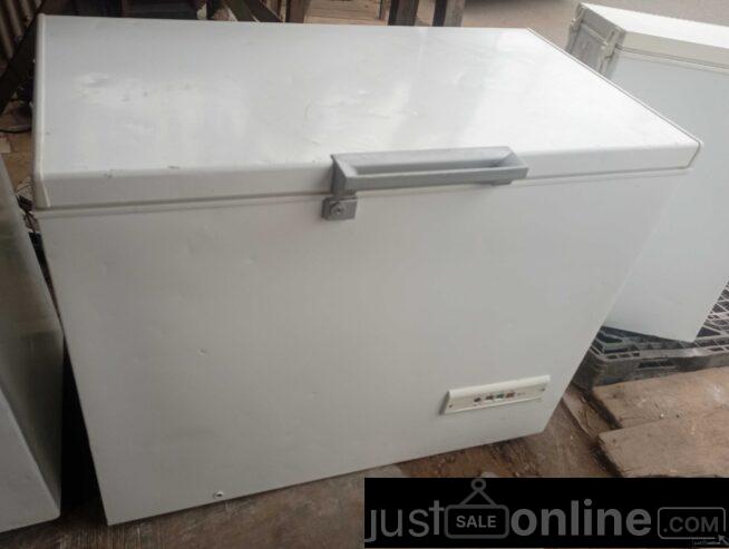 Laipa Deep Freezer for sale in ikorodu