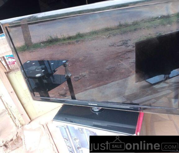 40 inches LG Tv for sale in ikorodu