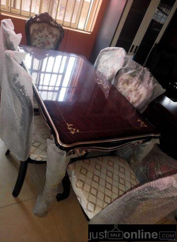 Complete Set of Dining Table for sale in ikorodu