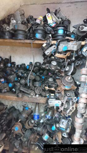 Engine sitting for sale in Ladipo