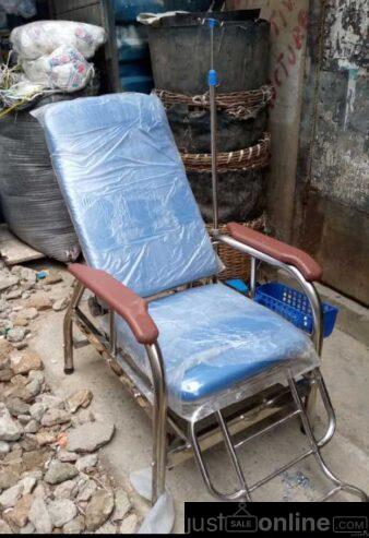 Dialysis chair Manuel in idumota