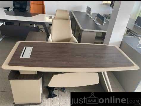 Executive officer table for sale at ojo Alaba market