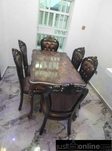 Royal center table and side stools for sell at ojo alaba