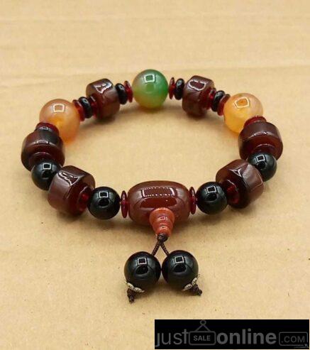 Quality wrist beads for sale at tradefair market