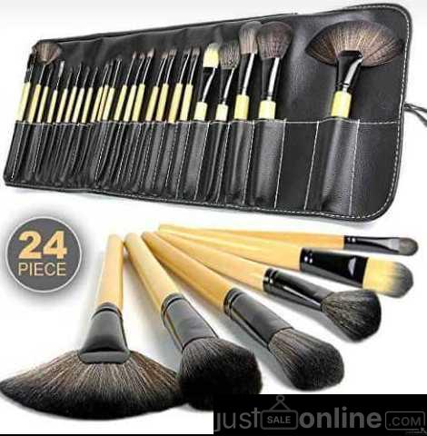 Bobbi Brown Makeup Brush Sets For Sale in Tradefair Lagos