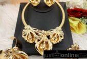 Luxury costume jewelry set for sale at tradefair market