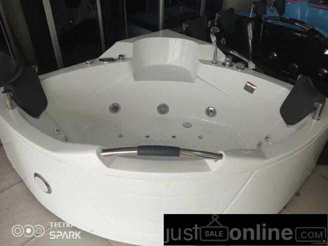 Jacuzzi bathroom for sell at orile market